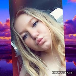 Meet your Posher, Desiree